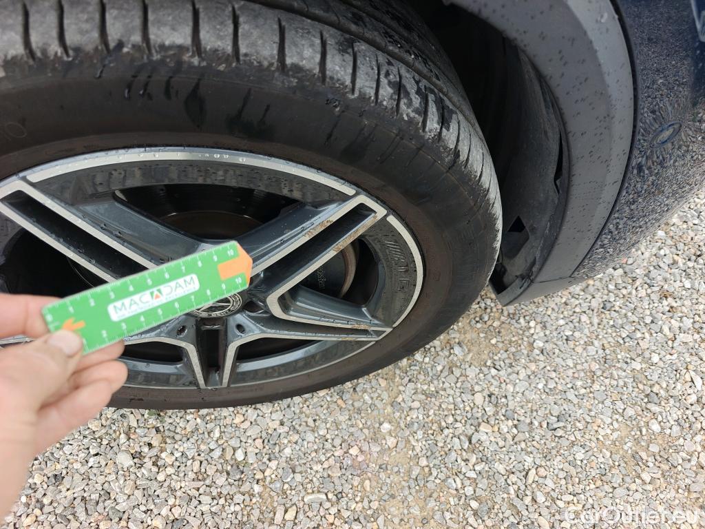  Mercedes  GLA MERCEDES-BENZ  / 2020 / 5P / todoterreno  200 D #2