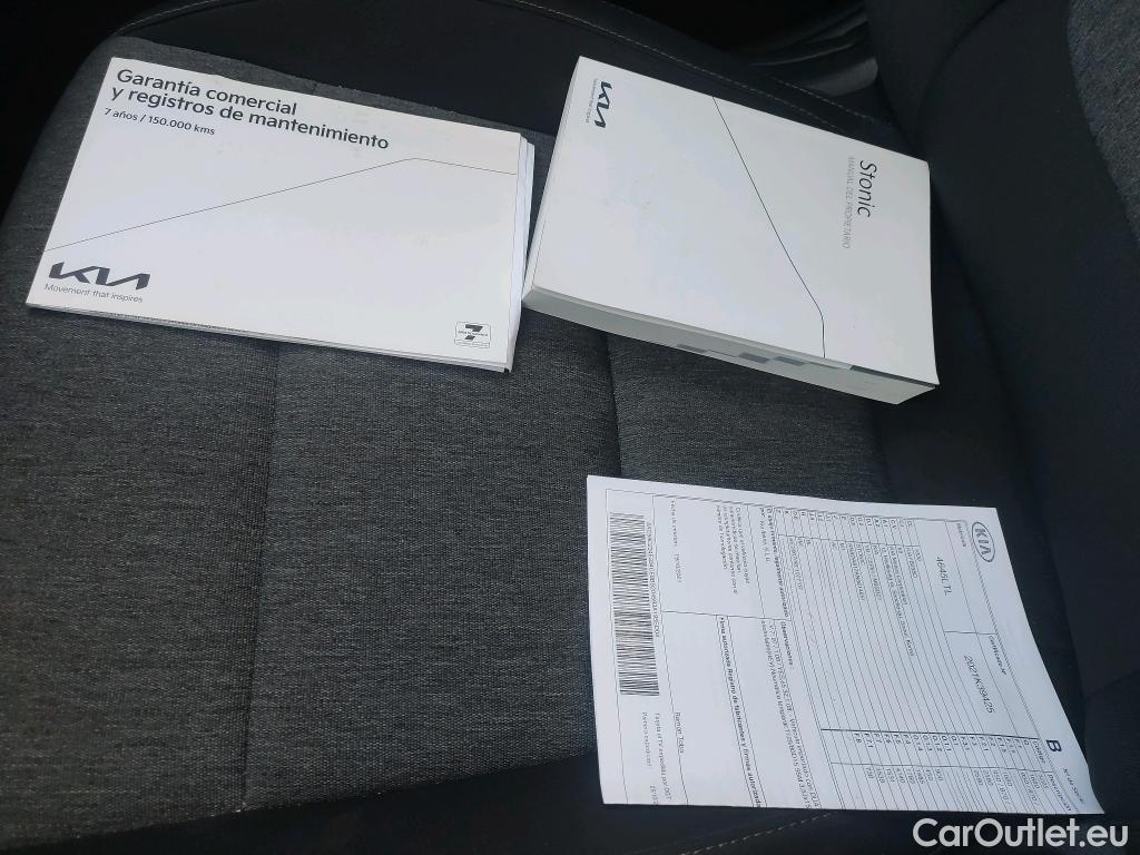  KIA  STONIC KIA  / 2017 / 5P / todoterreno 1.0 T-GDi 74kW (100CV) MHEV iMT Concept #18