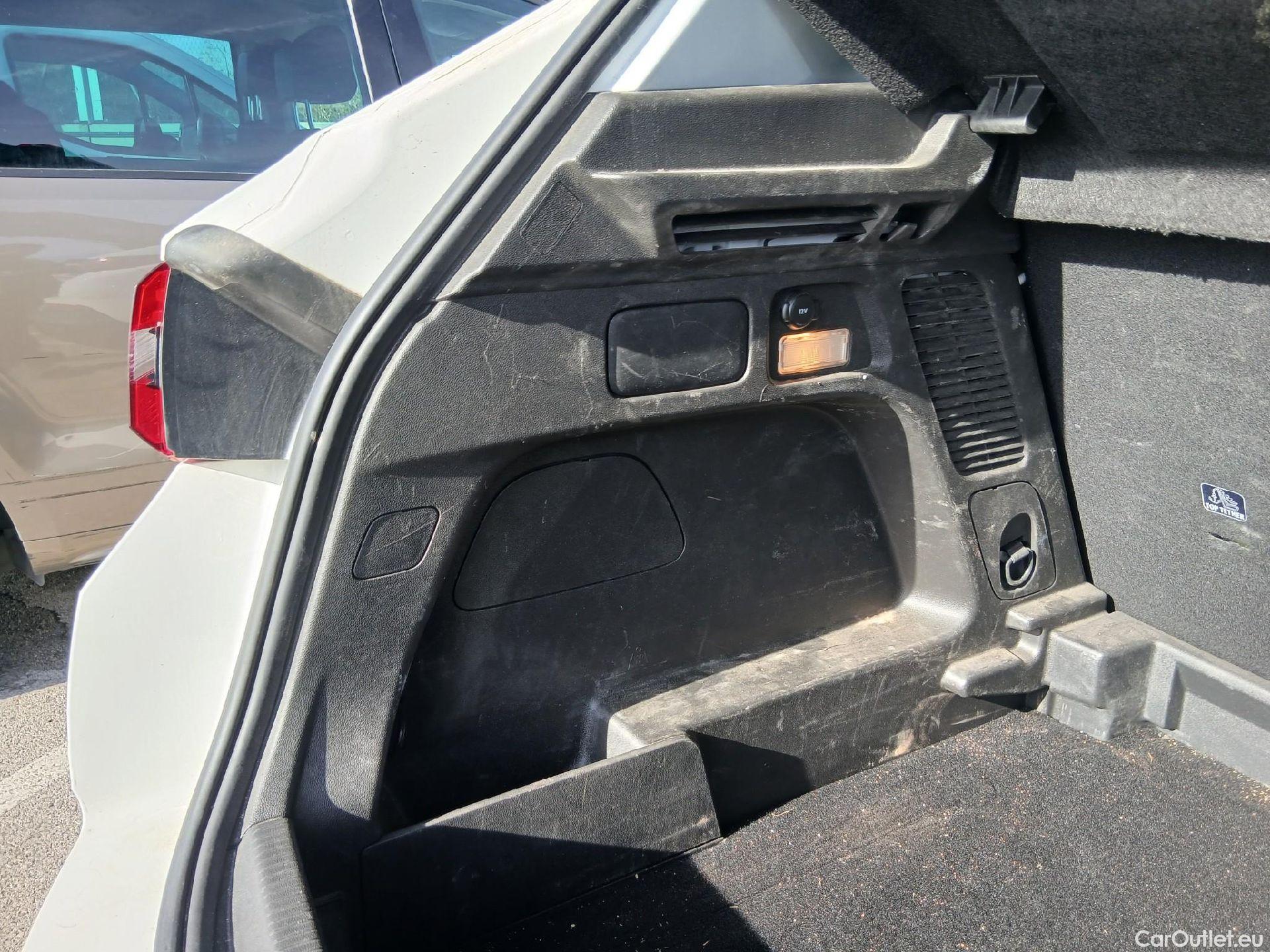  Opel   Grandland X OPEL Grandland / 2021 / 5P / todoterreno 1.5 CDTi Business Edition Auto #33