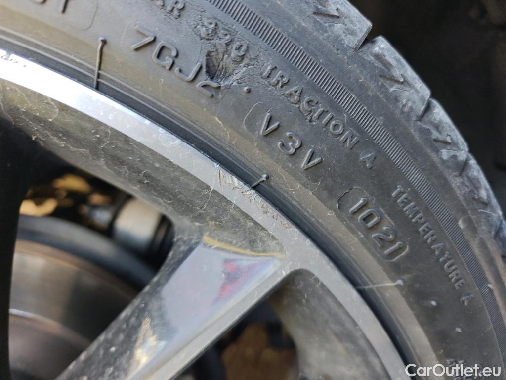  Mercedes  CLA-Klasse MERCEDES-BENZ CLA / 2019 / 4P / coupé CLA 180 #12