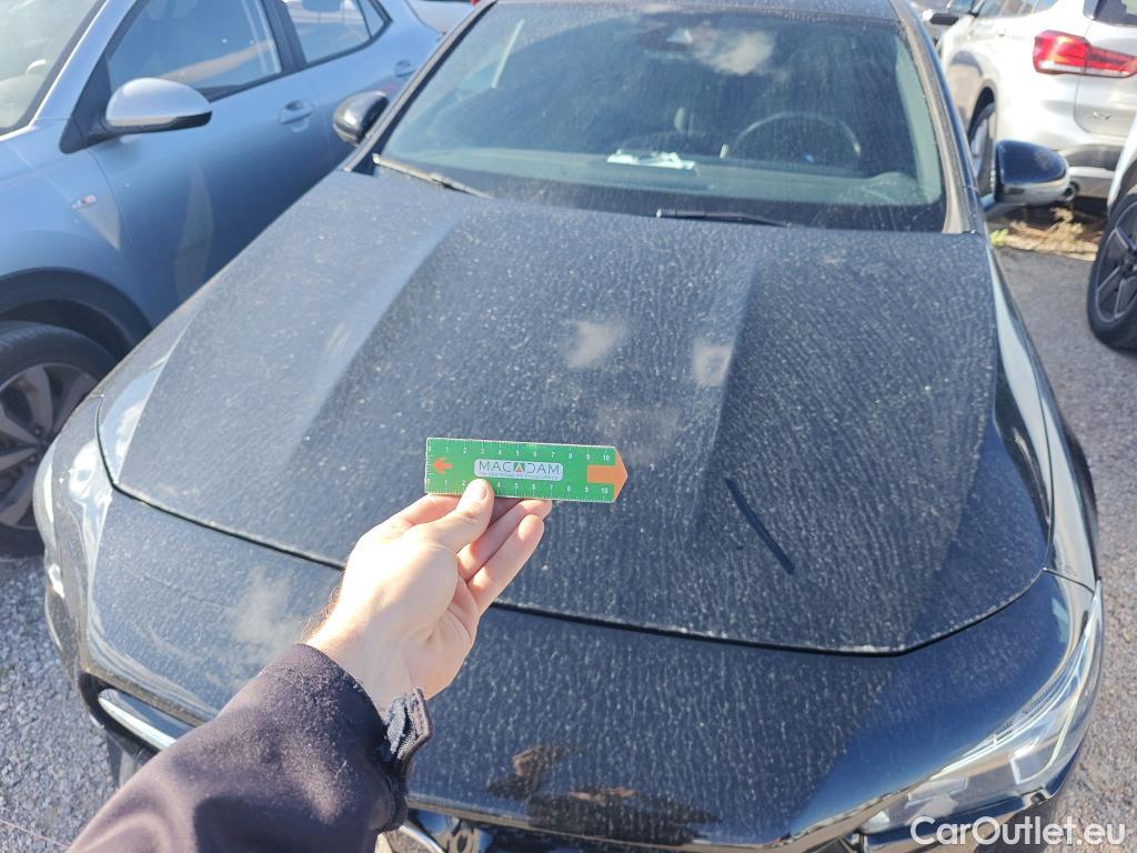  Mercedes  CLA-Klasse MERCEDES-BENZ CLA / 2019 / 4P / coupé CLA 180 #23