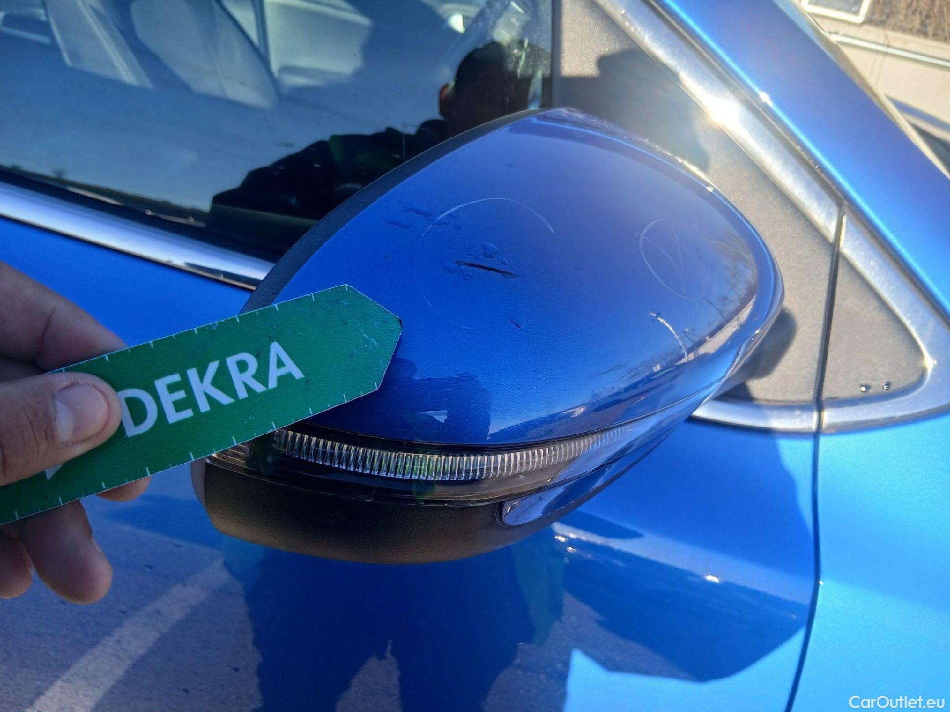  KIA  Sportage KIA  / 2018 / 5P / todoterreno 1.6 MHEV Black Edition 100kW (136CV) 4x2(SP) #24