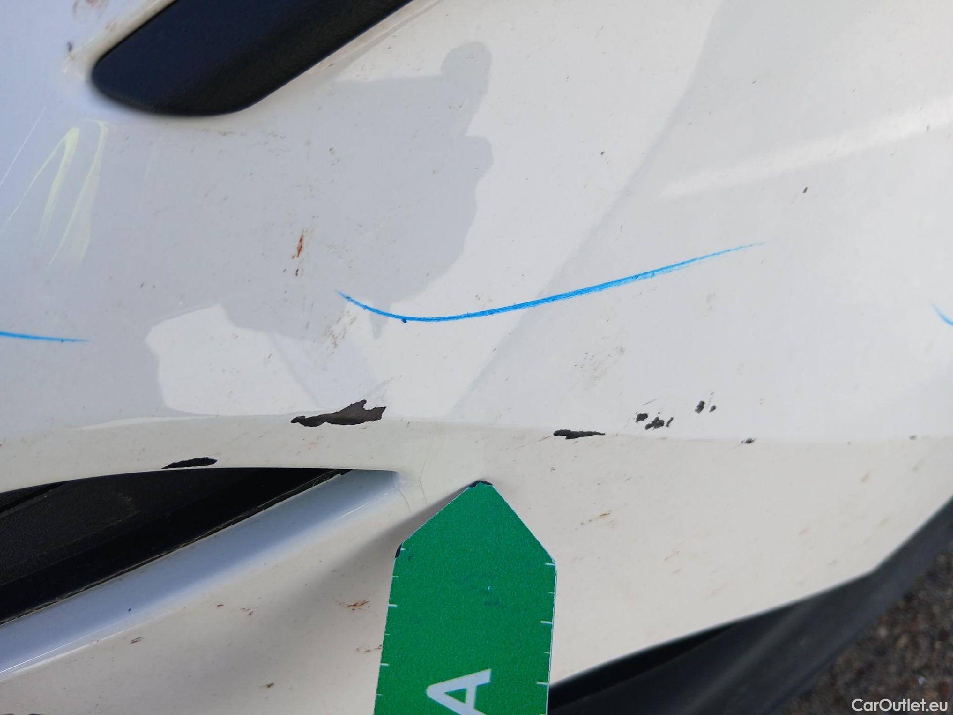  Opel   Grandland X OPEL Grandland / 2021 / 5P / todoterreno 1.5 CDTi Business Edition Auto #4