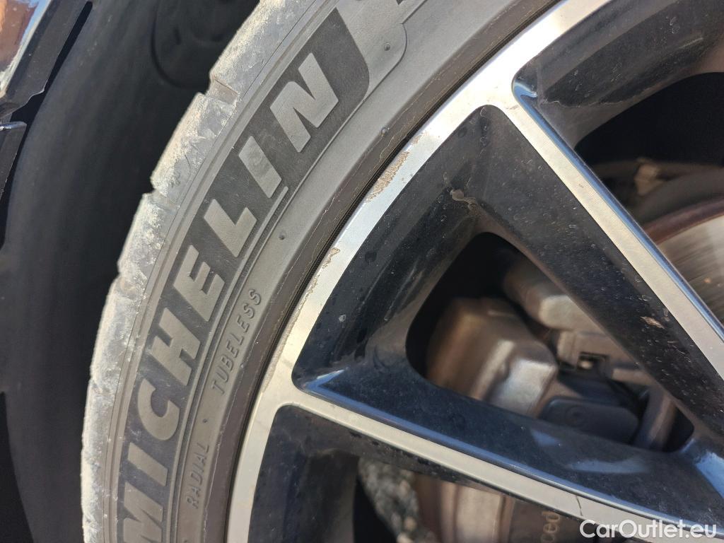  Mercedes  CLA-Klasse MERCEDES-BENZ CLA / 2019 / 4P / coupé CLA 180 #8