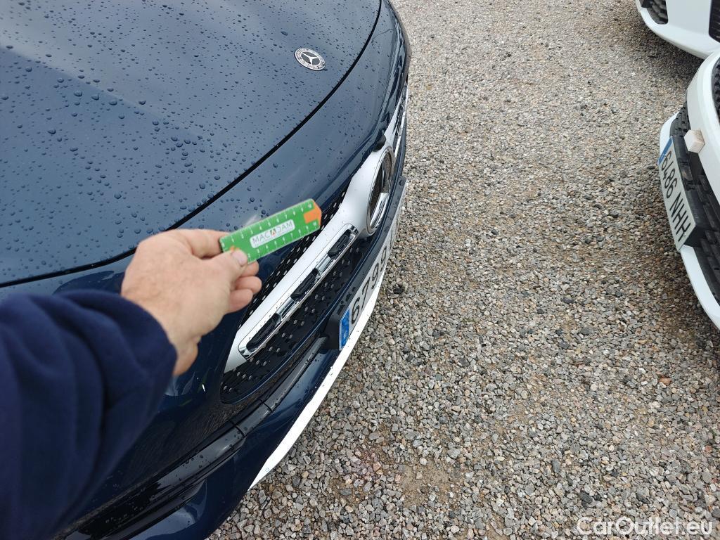  Mercedes  GLA MERCEDES-BENZ  / 2020 / 5P / todoterreno  200 D #3