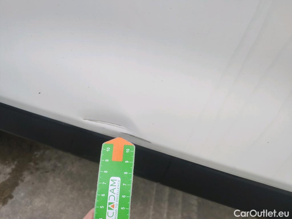  KIA  STONIC KIA  / 2017 / 5P / todoterreno 1.0 T-GDi 74kW (100CV) MHEV iMT Concept #4