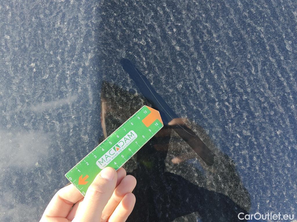  Mercedes  CLA-Klasse MERCEDES-BENZ CLA / 2019 / 4P / coupé CLA 180 #24