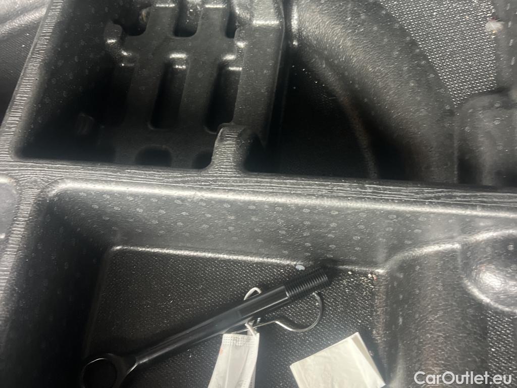  Hyundai  Tucson HYUNDAI  / 2020 / 5P / todoterreno 1.6 TGDI 169kW HEV Tecno Sky Auto #3