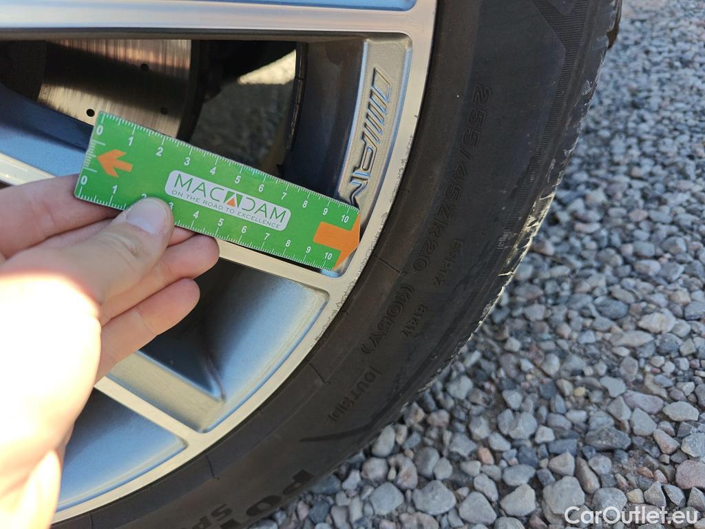  Mercedes  G-Klasee MERCEDES-BENZ GLC Coupé / 2019 / 5P / coupé GLC 220 d 4MATIC #2