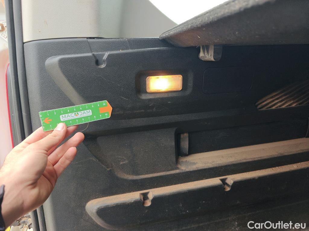  Opel  Combo OPEL  Life / 2018 / 5P / combi 1.5 TD 75kW (100CV) S/S Edition L (IND) #86