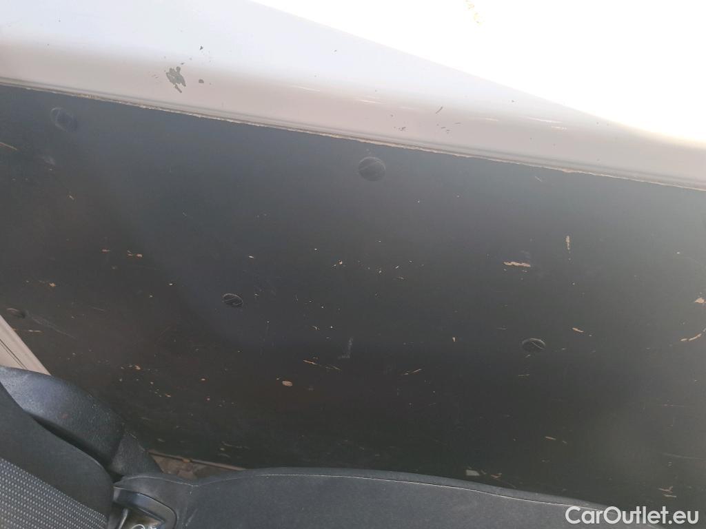  Citroen  Jumpy CITROEN  / 2016 / 4P / combi Combi Talla XL BlueHDi 120 S&S Confort #75