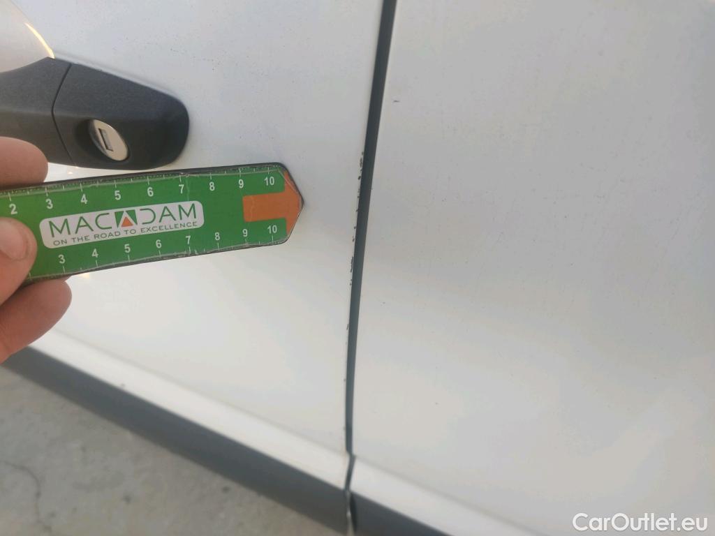  Peugeot  Partner PEUGEOT  / 2018 / 4P / furgón derivado de turismo Premium Standard 600kg BlueHDi 73kW #12