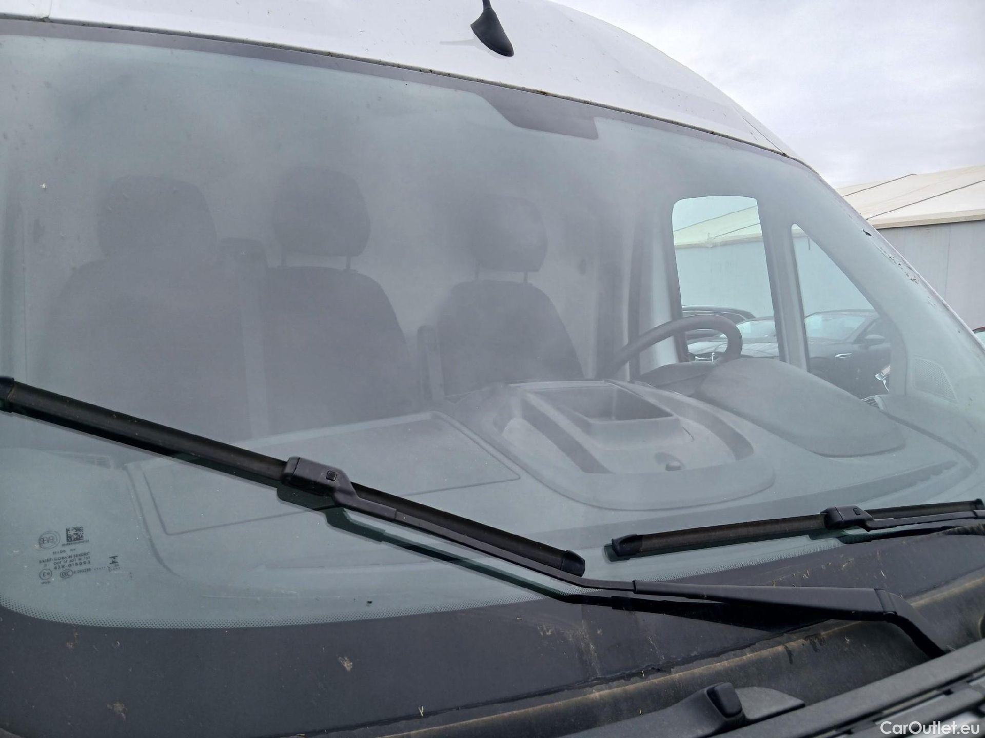  Opel  Movano OPEL  / 2021 / 4P / furgón Furgón Base L3H2 3.5T 2.2 BlueHDi 103kW #24