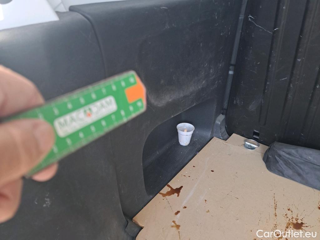  Peugeot  Partner PEUGEOT  / 2018 / 3P / furgón derivado de turismo Pro Standard 600kg BlueHDi 55kW #22