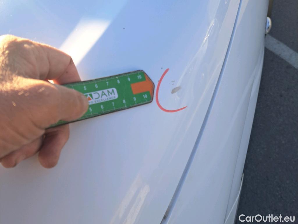  Peugeot  Partner PEUGEOT  / 2018 / 3P / furgón derivado de turismo Pro Standard 600kg BlueHDi 55kW #33