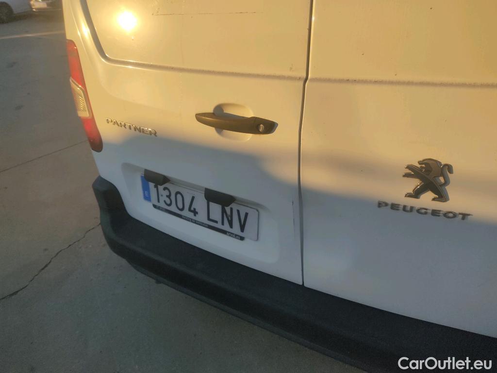  Peugeot  Partner PEUGEOT  / 2018 / 4P / furgón derivado de turismo Premium Standard 600kg BlueHDi 73kW #5