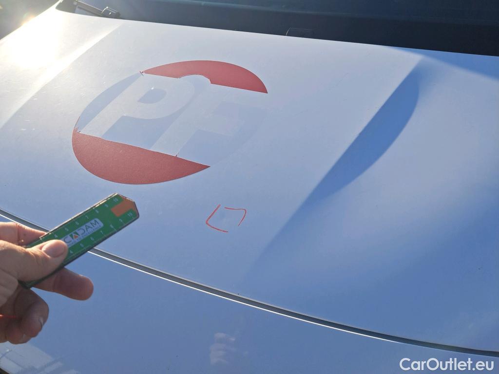  Peugeot  Partner PEUGEOT  / 2018 / 3P / furgón derivado de turismo Pro Standard 600kg BlueHDi 55kW #31