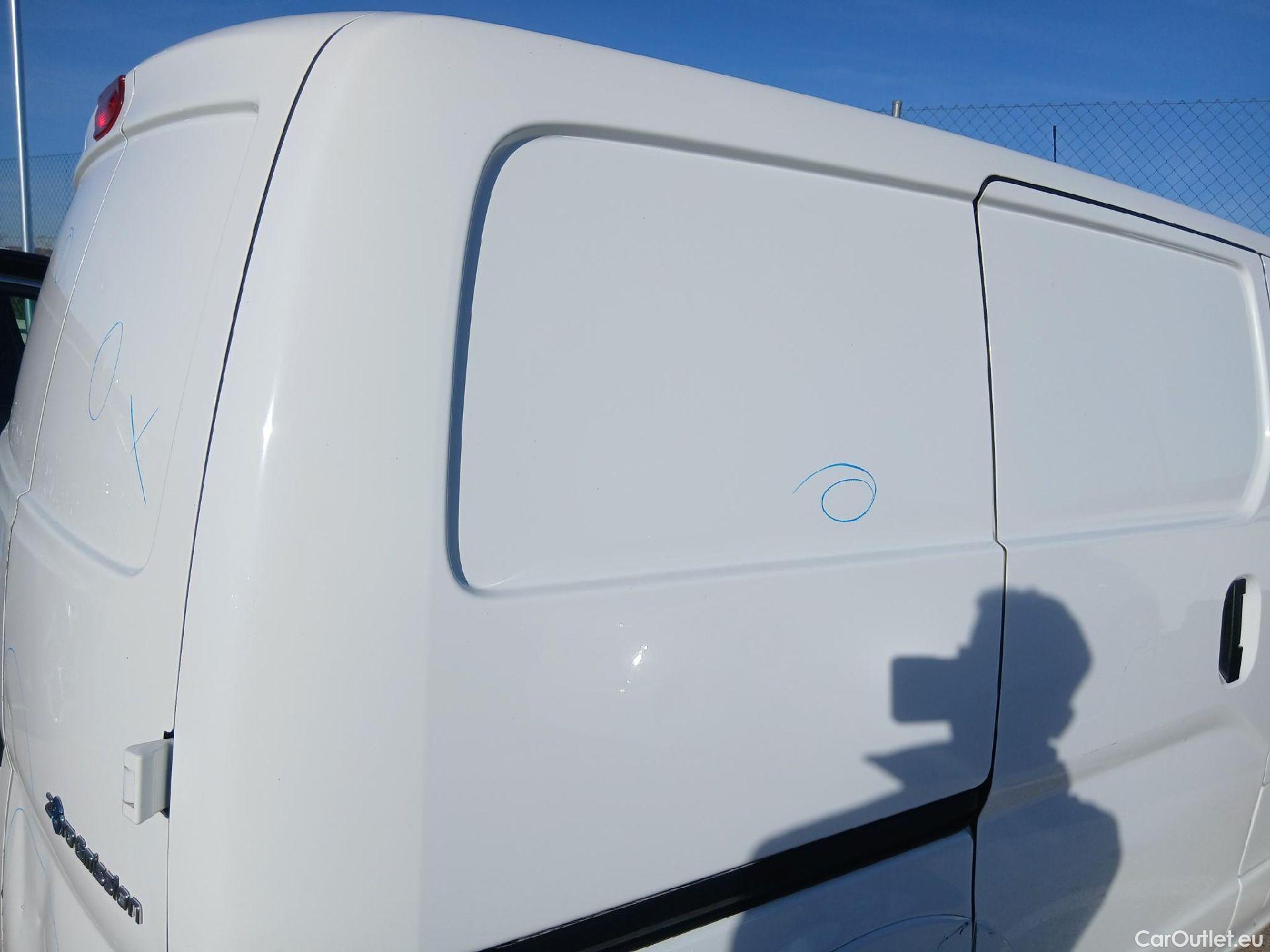  Nissan  NV200 NISSAN e- / 2009 / 5P / furgón Furgón 5p 40 kWh COMFORT #27