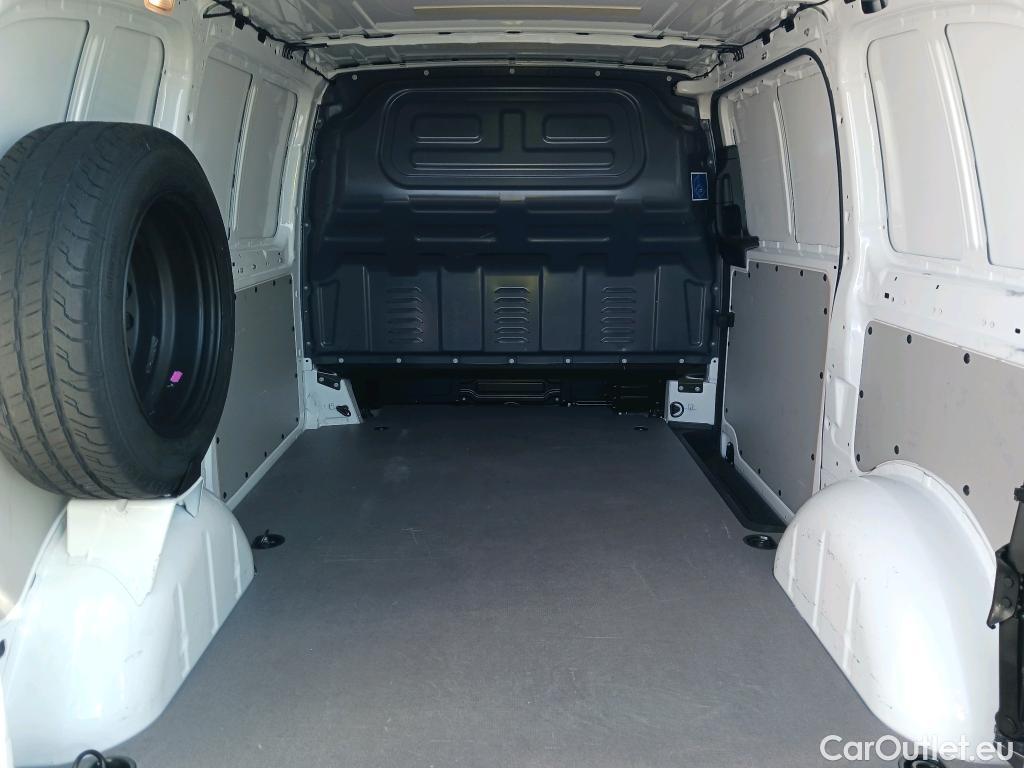  Mercedes  Vito MERCEDES-BENZ  / 2014 / 4P / furgón 114CDI AT 100kW furgón Pro compacta #29