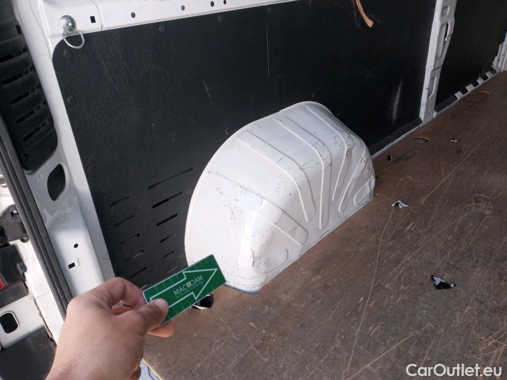  Peugeot  Boxer PEUGEOT  / 2014 / 4P / furgón Pack 335 L3 H2 BHDI 103kW (140CV) S&S #11