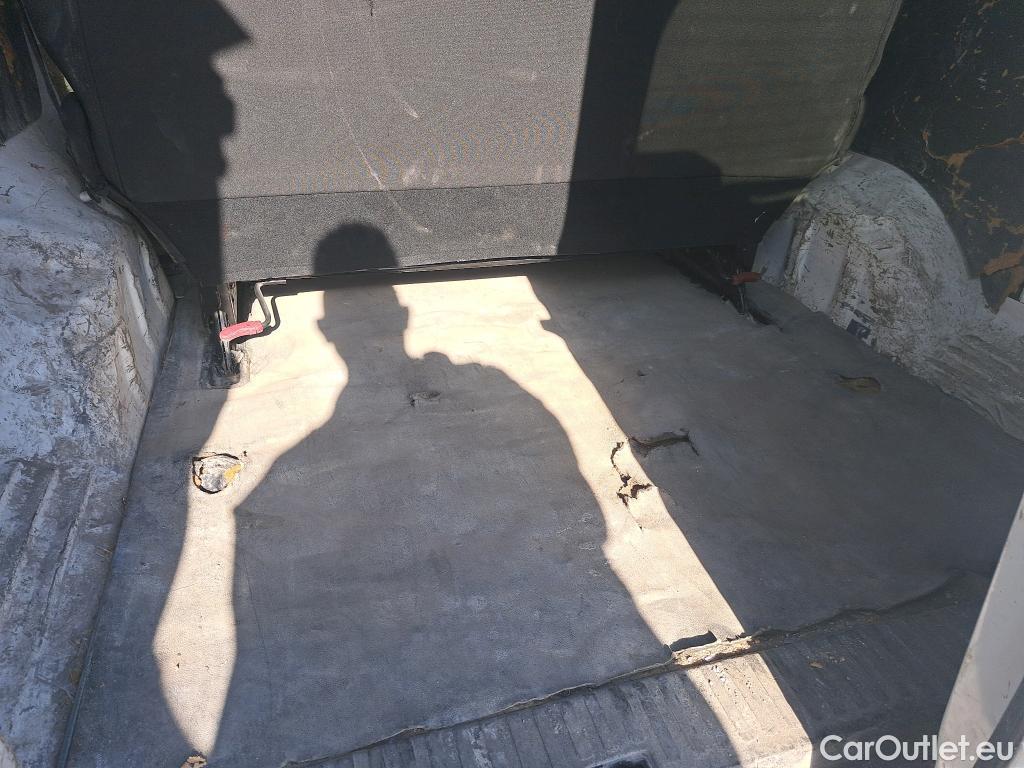  Citroen  Jumpy CITROEN  / 2016 / 4P / combi Combi Talla XL BlueHDi 120 S&S Confort #59