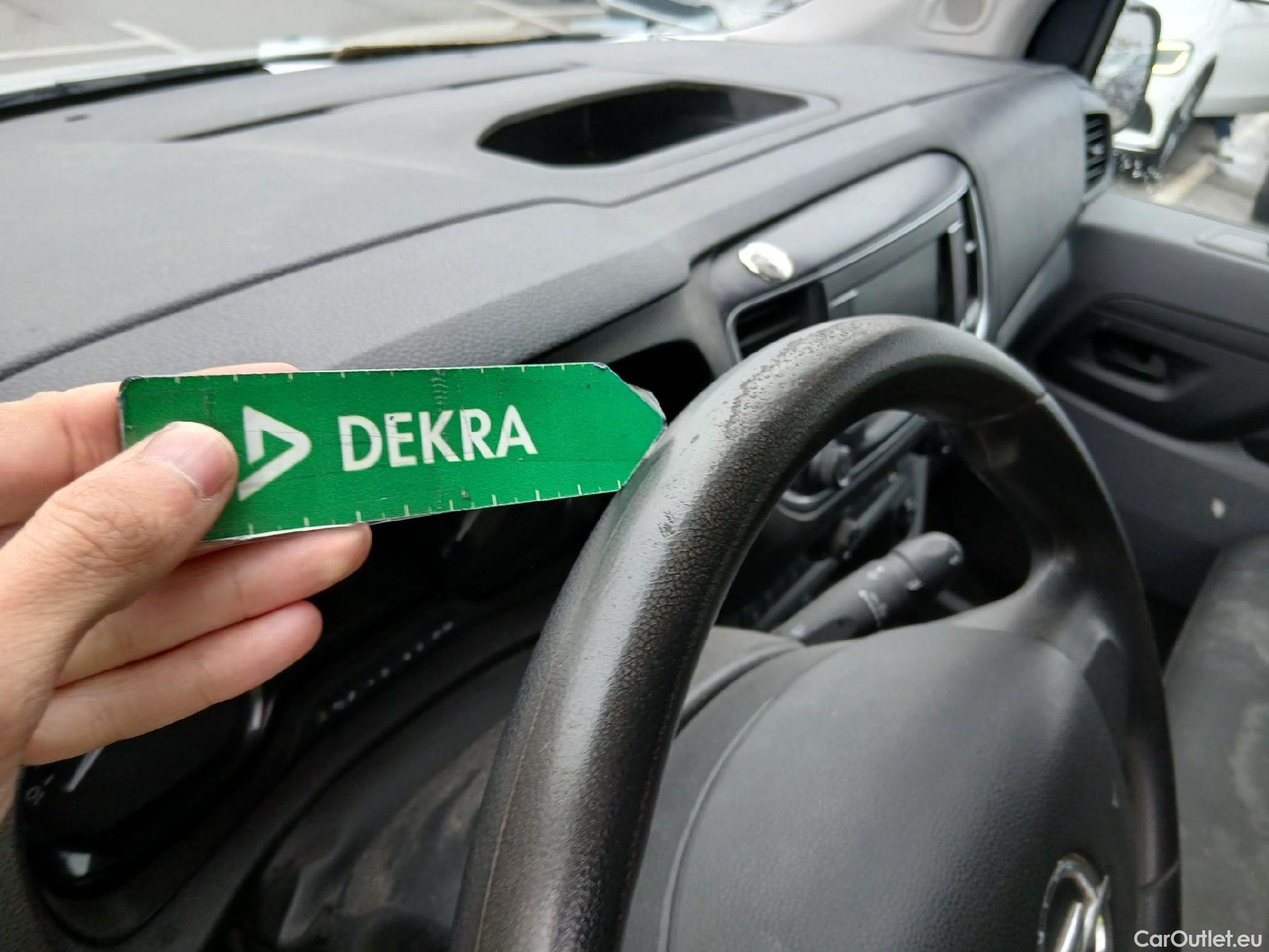  Opel  Vivaro OPEL  / 2019 / 4P / furgón 1.5 Diésel 74kW (100CV) M Std Express (AC) #18