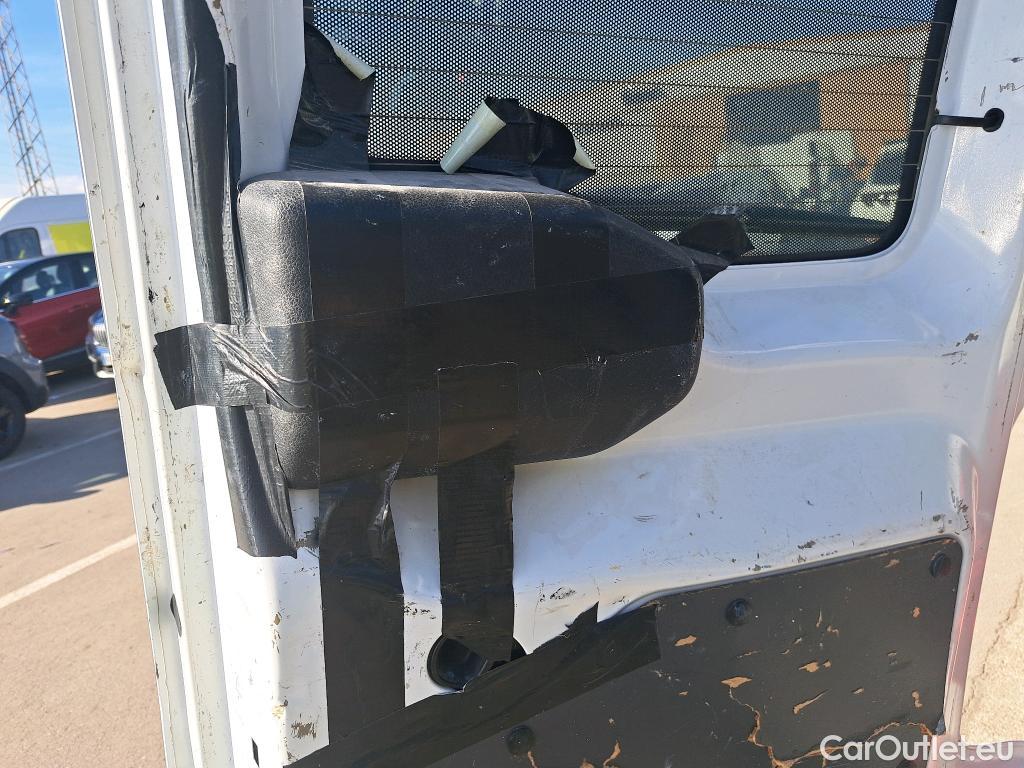  Citroen  Jumpy CITROEN  / 2016 / 4P / combi Combi Talla XL BlueHDi 120 S&S Confort #77