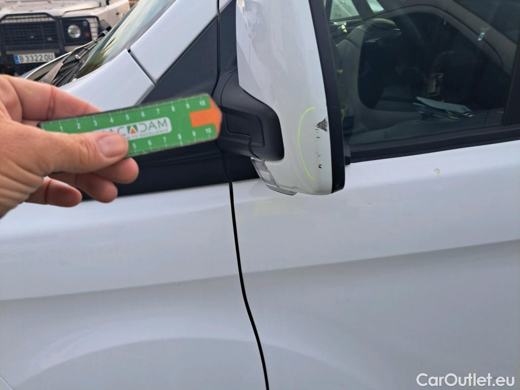  Ford  Transit FORD  Custom / 2012 / 4P / combi Kombi 2.0 TDCI 125kW 320 L1 Trend #61