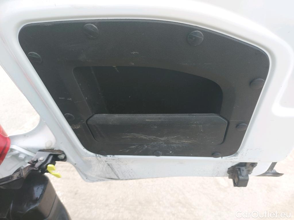  Citroen  Berlingo  Combi Live Pack Business M 1.5 BlueHDi 100CV MT6 E6d #32