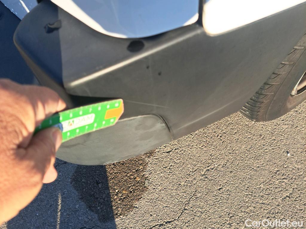  Peugeot  Partner PEUGEOT  / 2018 / 3P / furgón derivado de turismo Pro Standard 600kg BlueHDi 55kW #46