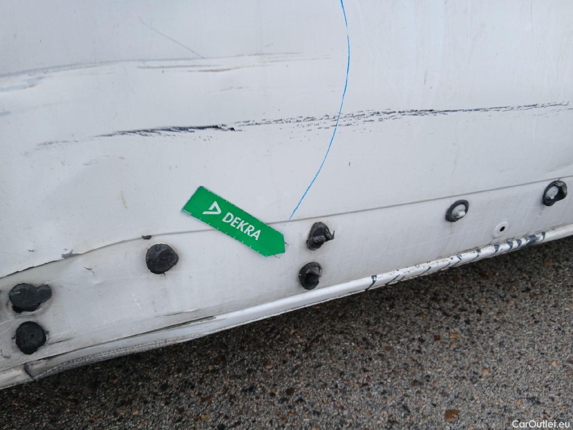  Opel  Vivaro OPEL  / 2019 / 4P / furgón 1.5 Diésel 74kW (100CV) M Std Express (AC) #52