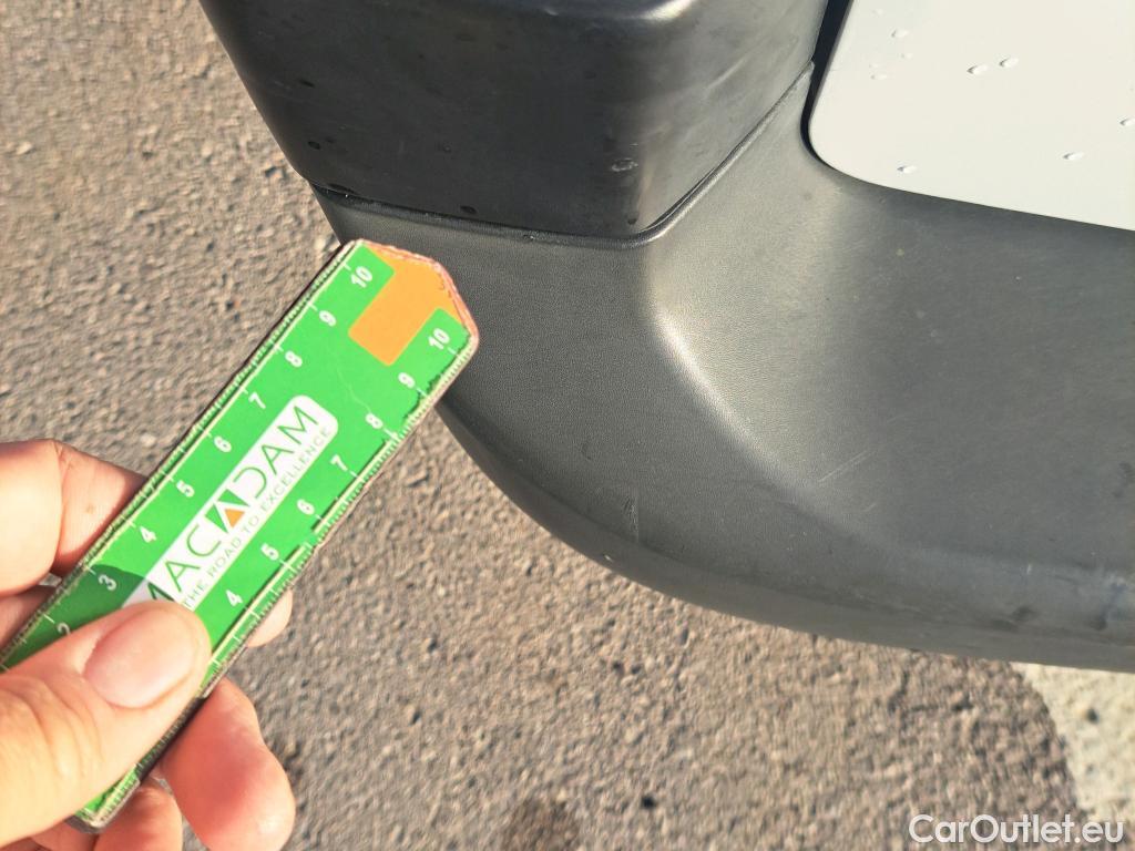  Peugeot  Partner PEUGEOT  / 2018 / 3P / furgón derivado de turismo Pro Standard 600kg BlueHDi 55kW #48