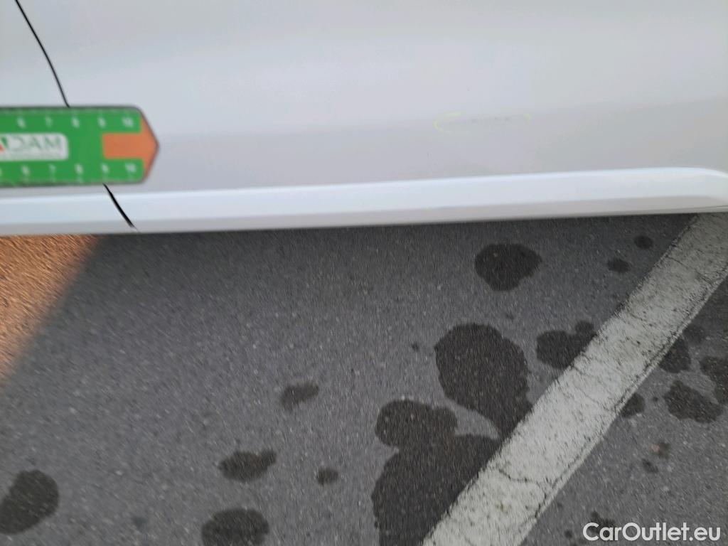  Toyota  Proace TOYOTA  Verso / 2020 / 5P / monovolumen 1.5D 120CV VX SHUTTLE 2PL 2PT L1 #10