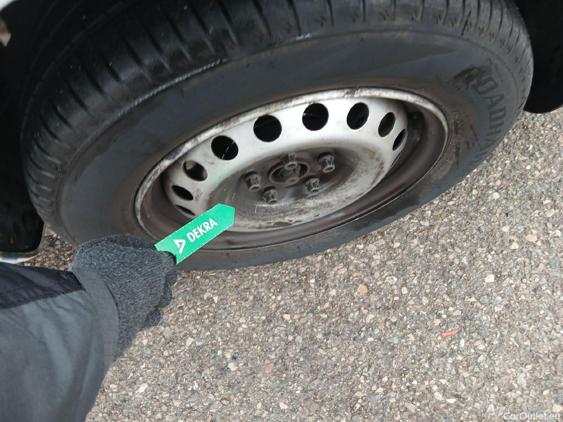  Renault  Kangoo RENAULT  Furgón/2013/3P/furgón derivado de turismo Profesional Blue dCi 70kW (95CV) #29