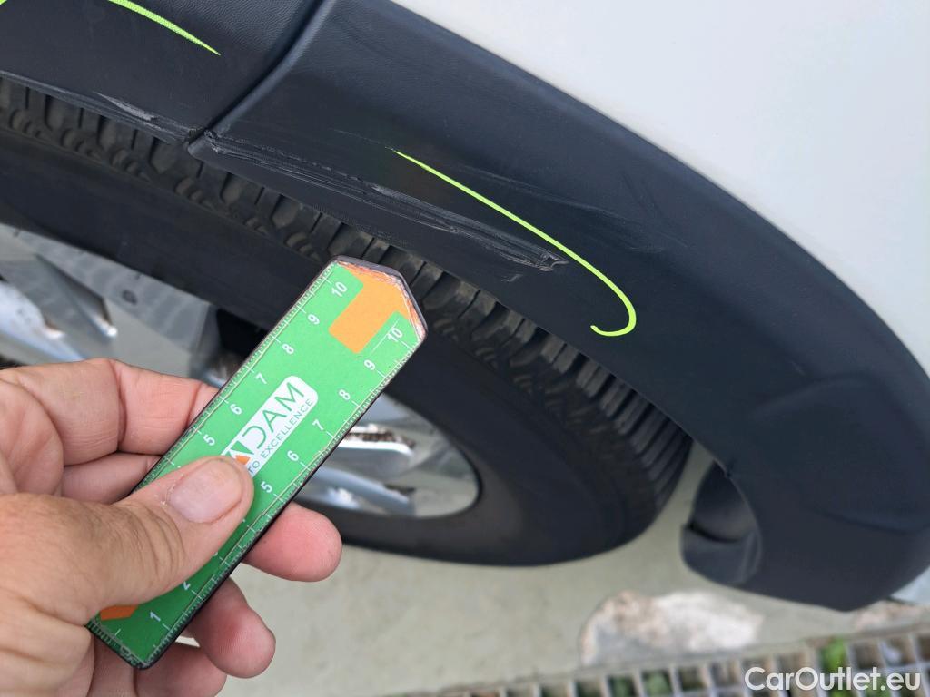  Peugeot  RIFTER PEUGEOT  / 2018 / 5P / monovolumen compacto Allure Standard BlueHDi 73kW #24