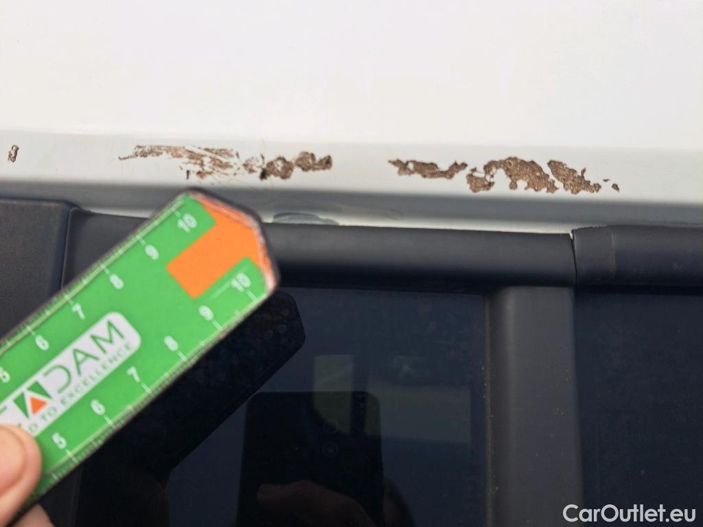  Peugeot  RIFTER PEUGEOT  / 2018 / 5P / monovolumen compacto Allure Standard BlueHDi 73kW #22