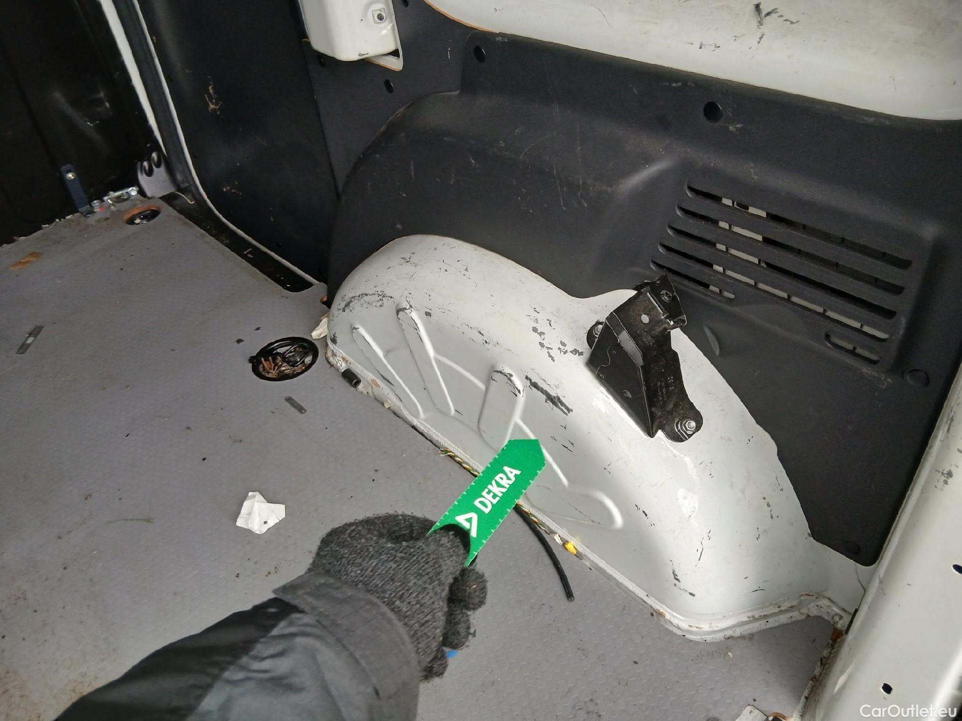  Renault  Kangoo RENAULT  Furgón/2013/3P/furgón derivado de turismo Profesional Blue dCi 70kW (95CV) #39