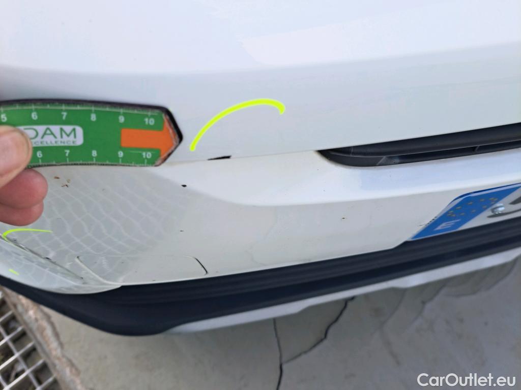  Peugeot  RIFTER PEUGEOT  / 2018 / 5P / monovolumen compacto Allure Standard BlueHDi 73kW #38