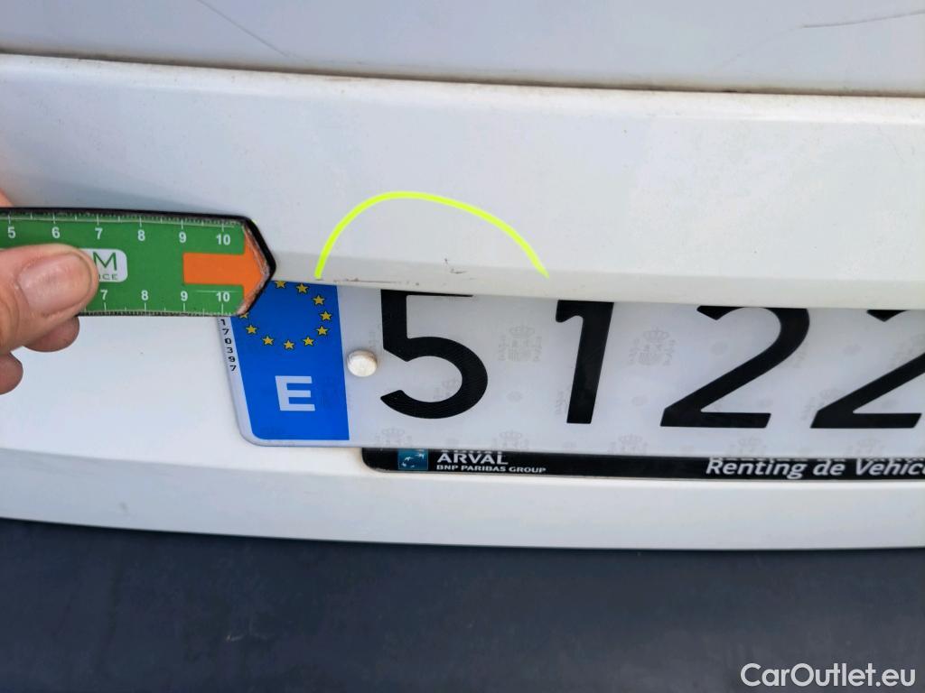  Peugeot  RIFTER PEUGEOT  / 2018 / 5P / monovolumen compacto Allure Standard BlueHDi 73kW #32