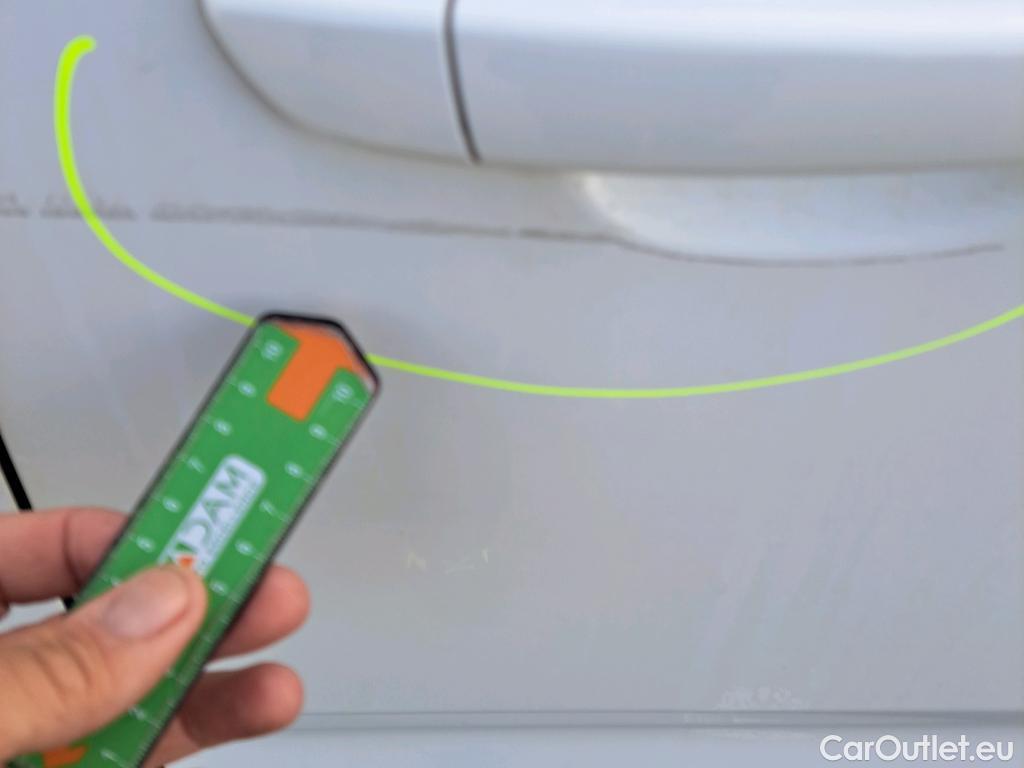  Peugeot  RIFTER PEUGEOT  / 2018 / 5P / monovolumen compacto Allure Standard BlueHDi 73kW #19