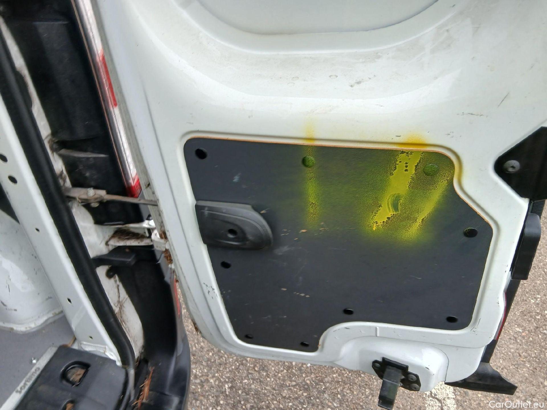  Renault  Kangoo RENAULT  Furgón/2013/3P/furgón derivado de turismo Profesional Blue dCi 70kW (95CV) #43