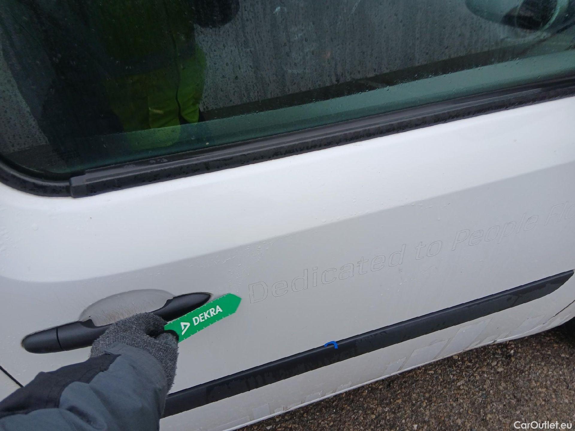  Renault  Kangoo RENAULT  Furgón/2013/3P/furgón derivado de turismo Profesional Blue dCi 70kW (95CV) #24