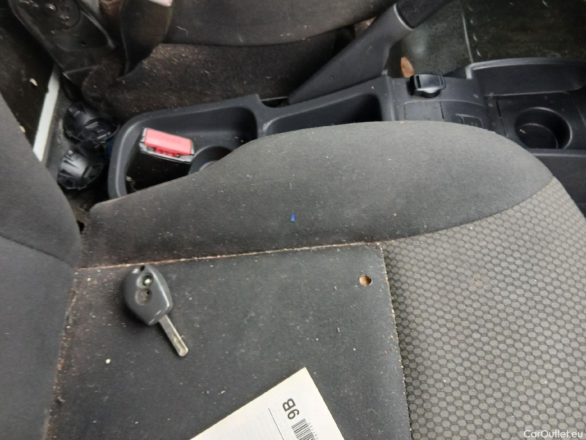  Renault  Kangoo RENAULT  Furgón/2013/3P/furgón derivado de turismo Profesional Blue dCi 70kW (95CV) #36