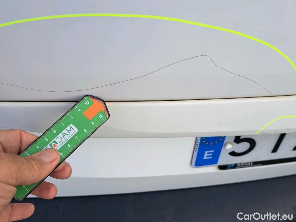  Peugeot  RIFTER PEUGEOT  / 2018 / 5P / monovolumen compacto Allure Standard BlueHDi 73kW #4