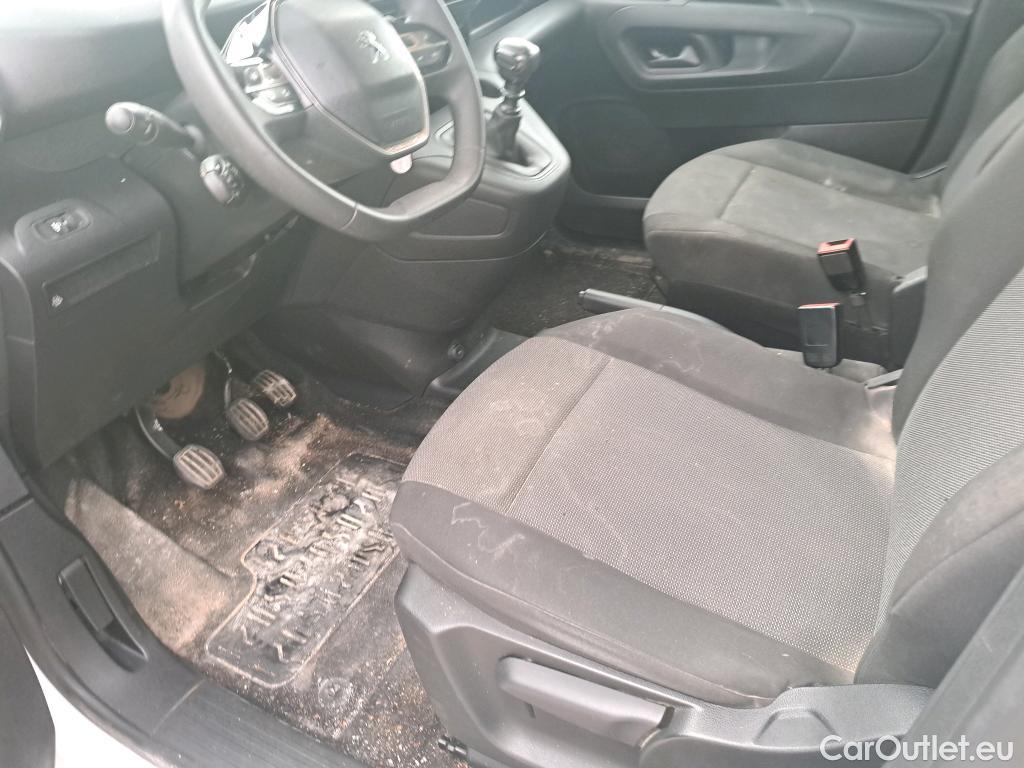  Peugeot  RIFTER PEUGEOT  / 2018 / 5P / combi Active Pack Busin. Standard BlueHDi 73kW #29