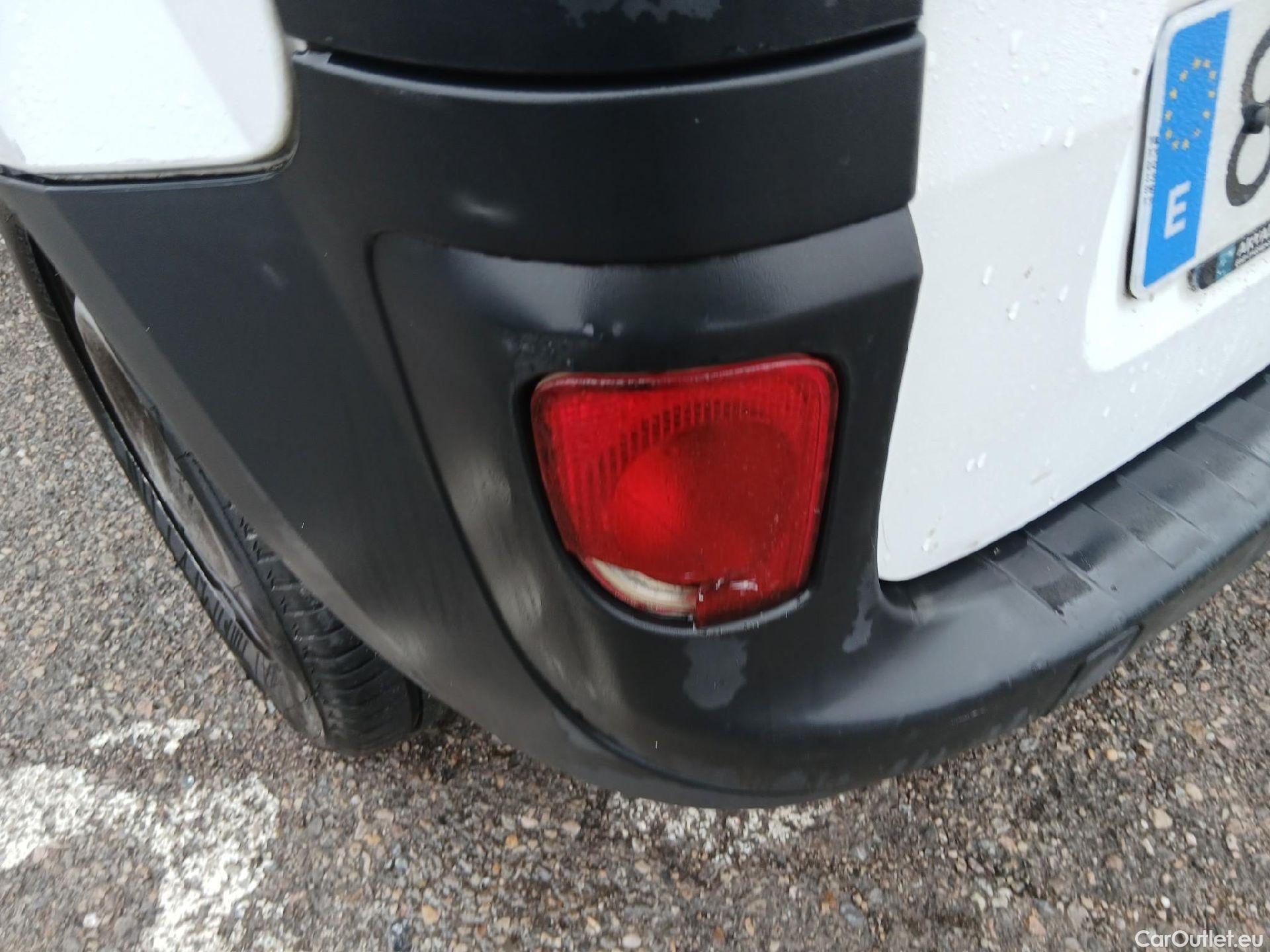  Renault  Kangoo RENAULT  Furgón/2013/3P/furgón derivado de turismo Profesional Blue dCi 70kW (95CV) #12