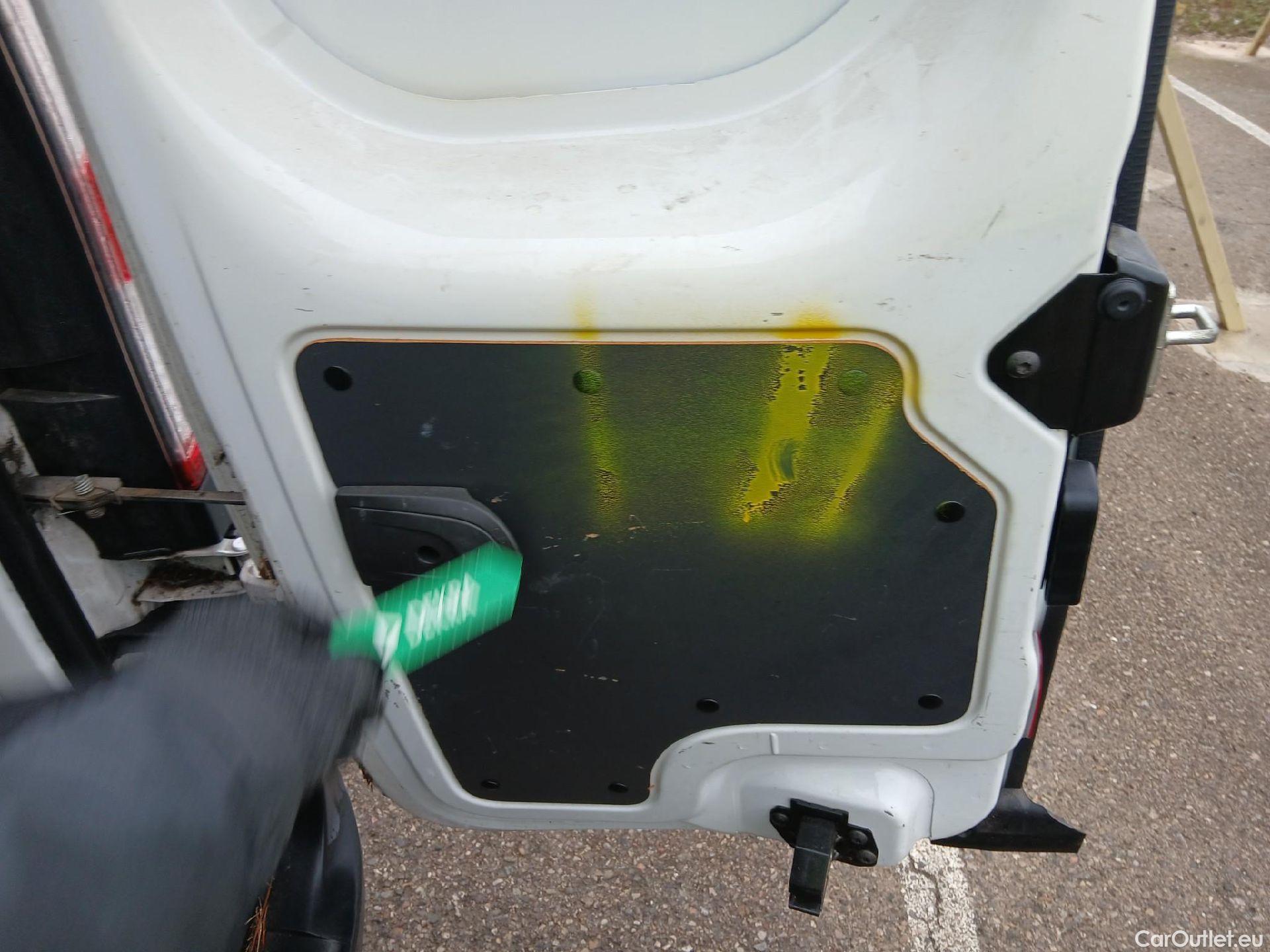  Renault  Kangoo RENAULT  Furgón/2013/3P/furgón derivado de turismo Profesional Blue dCi 70kW (95CV) #44