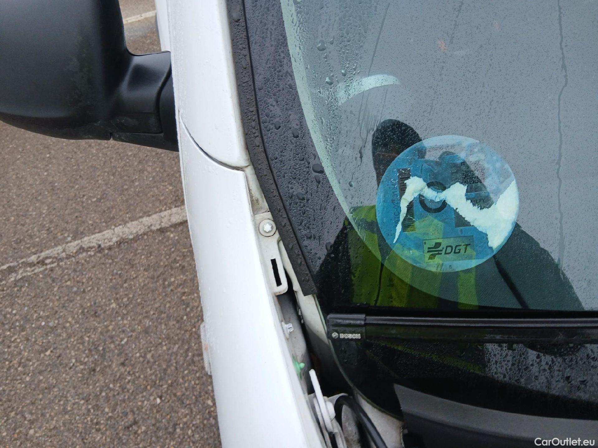  Renault  Kangoo RENAULT  Furgón/2013/3P/furgón derivado de turismo Profesional Blue dCi 70kW (95CV) #32