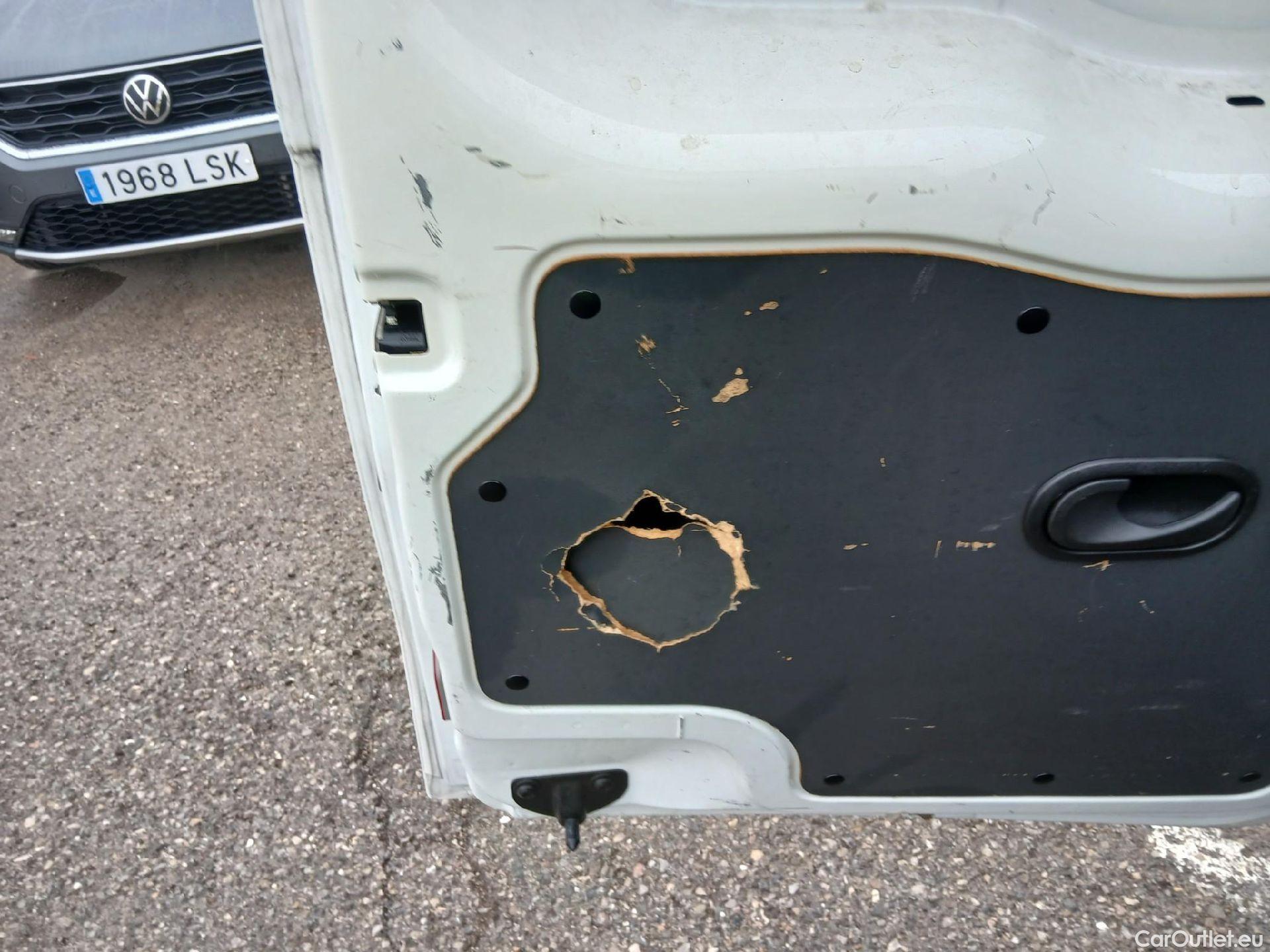  Renault  Kangoo RENAULT  Furgón/2013/3P/furgón derivado de turismo Profesional Blue dCi 70kW (95CV) #41