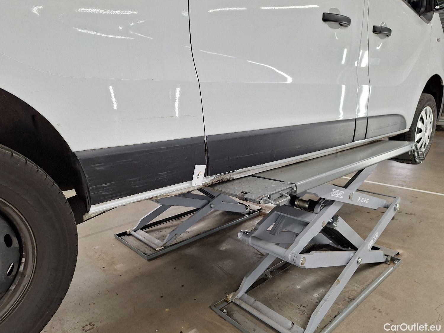  Renault  Trafic Renault, _ '14, Renault  L2H1 dCi 95 Grand Confort 2.9T 4d #14